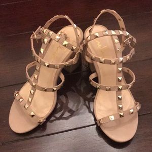 Lulus beige studded block heeled sandals size 7